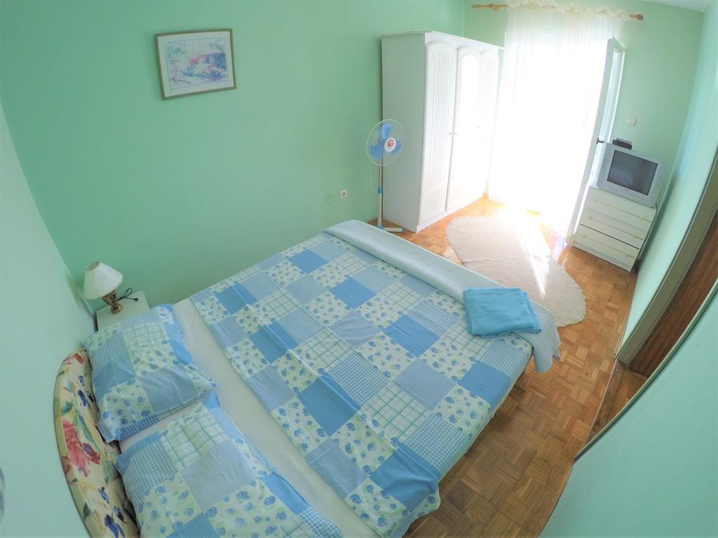 Blue City Apartment'S Repic Biograd Na Moru Exterior photo