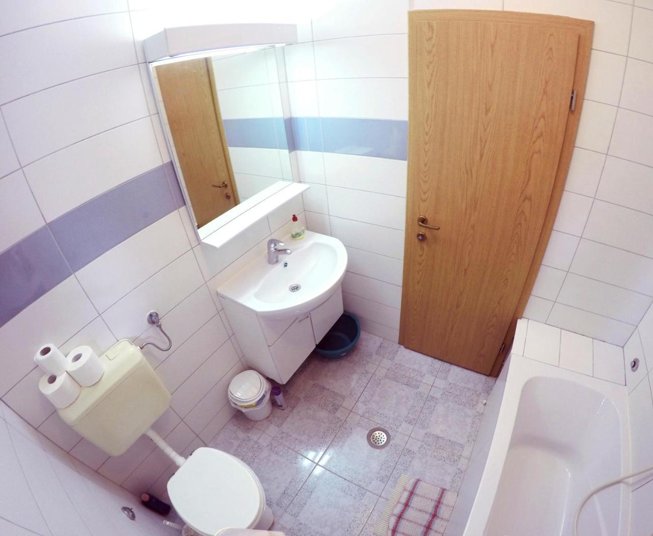 Blue City Apartment'S Repic Biograd Na Moru Exterior photo