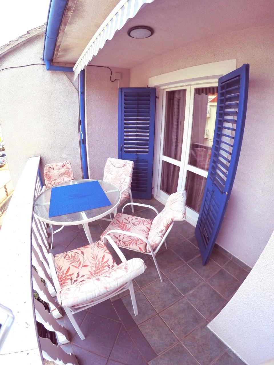 Blue City Apartment'S Repic Biograd Na Moru Exterior photo