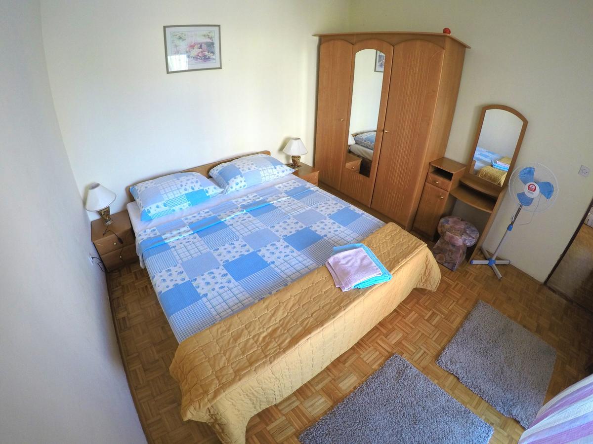 Blue City Apartment'S Repic Biograd Na Moru Exterior photo